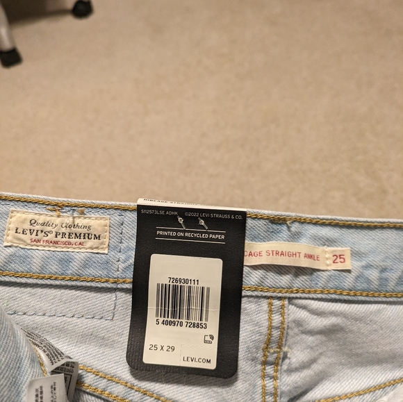 Levi's Ribcage - Picture 4 of 7